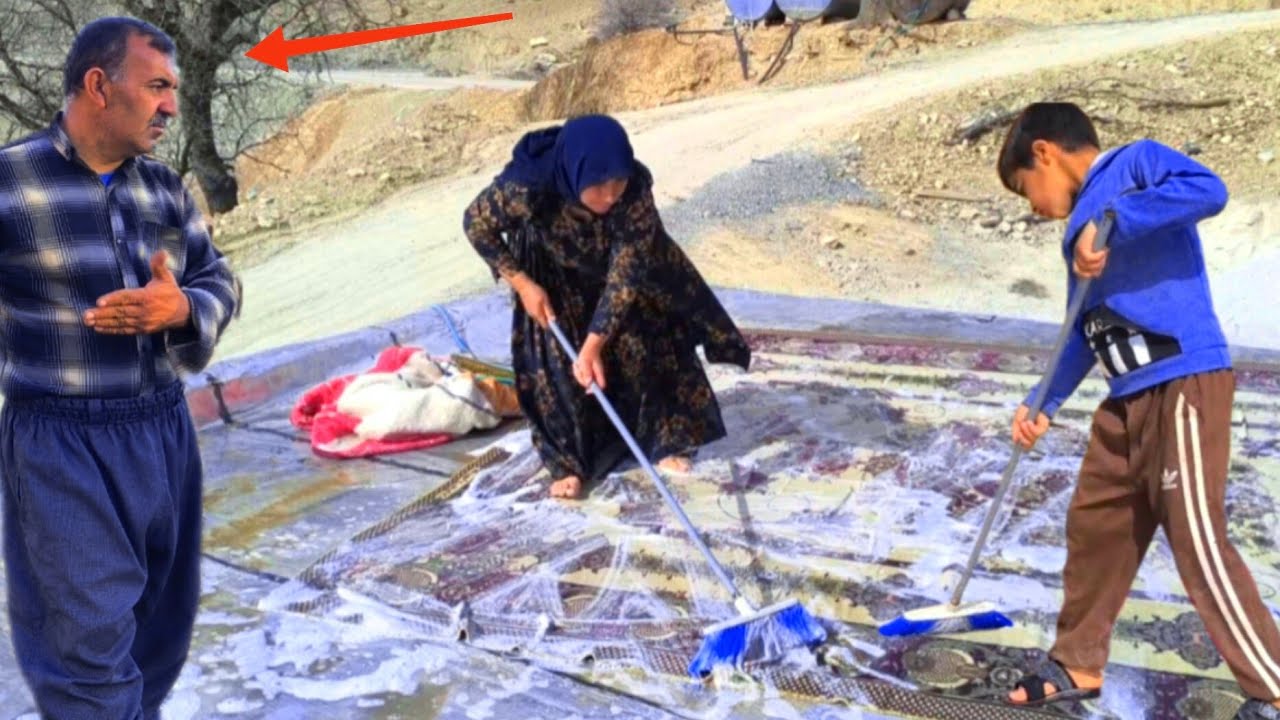 Washing the carpet with Zarigol and making the stones of the sheep house with Mohammad❤️❤️❤️🌹