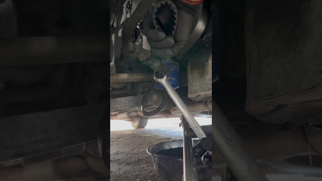 Remove Stuck oil Filter with Homemade tools #oilchange #automobile #mechanic