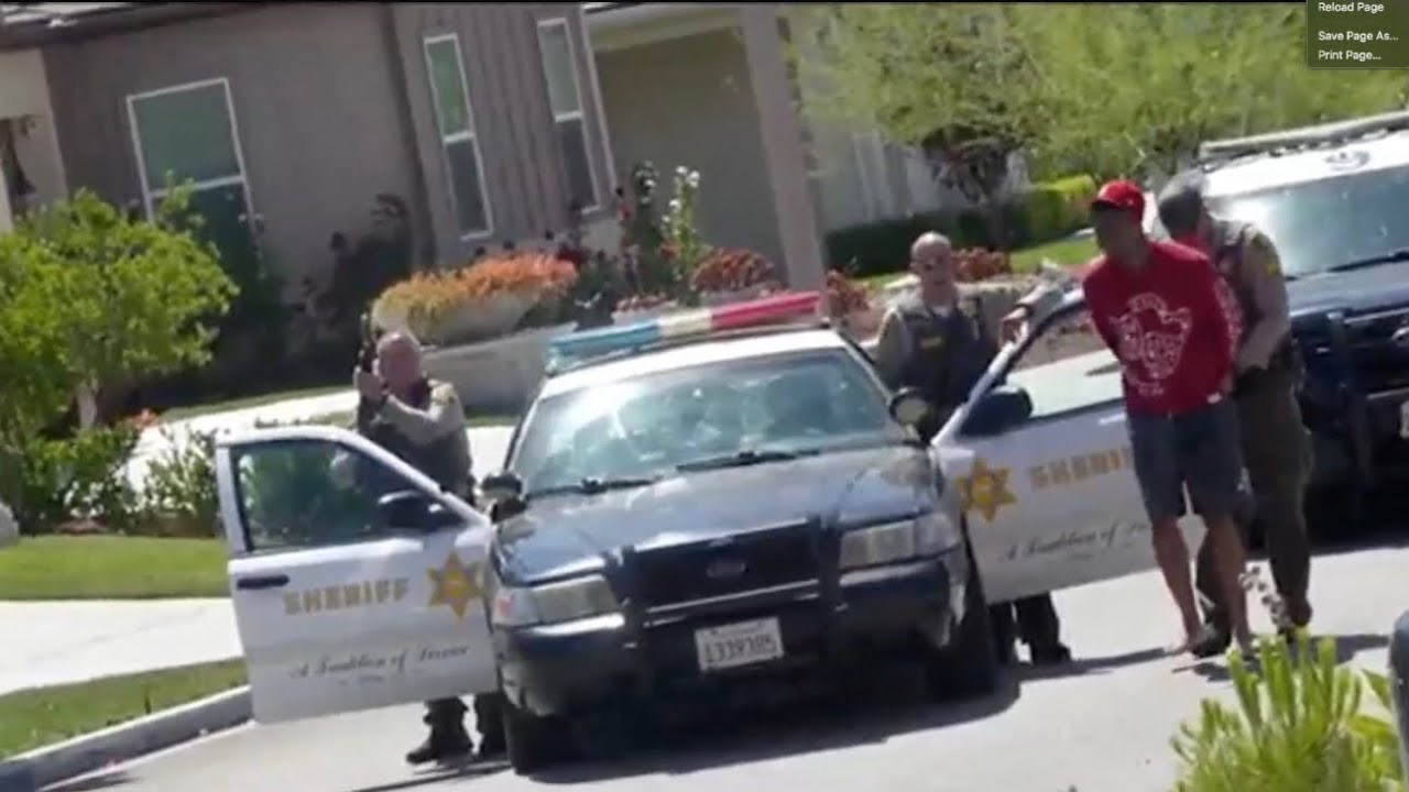 🚨 LIVE: Blueface&rsquo;s House Gets SWATTED! 😳 Sheriff&rsquo;s Arrest Him Out in Front of the Neighborhood 😱