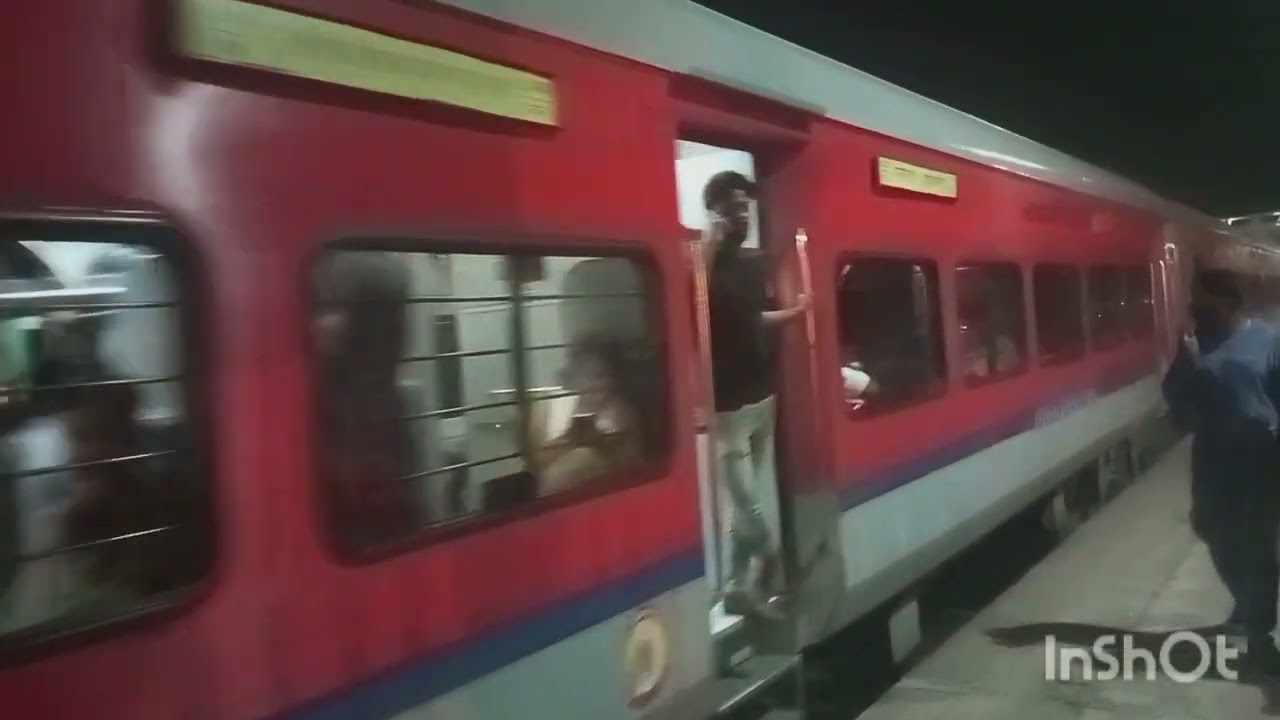 Radhikapur kolkata express with Ghaziabad Amit bharat WAP-7