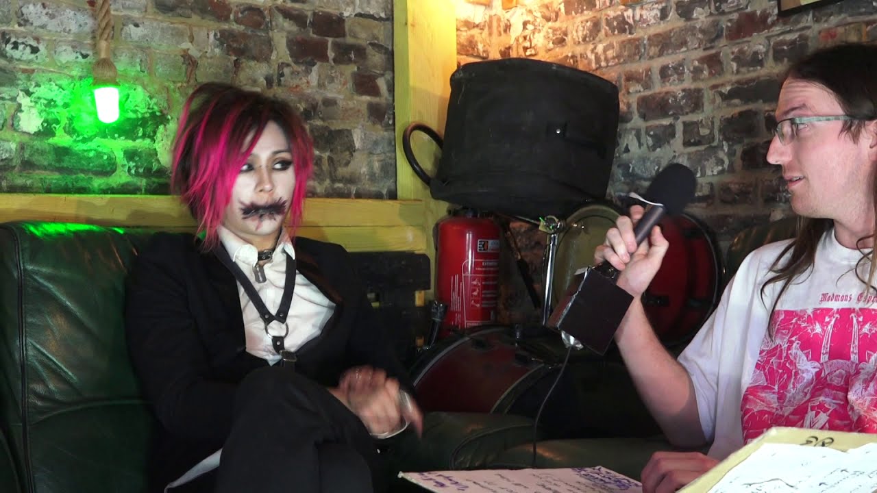 ★Madmans Esprit ★ VIDEO interview @ Bobble Café, France  © Jan Vervaeke