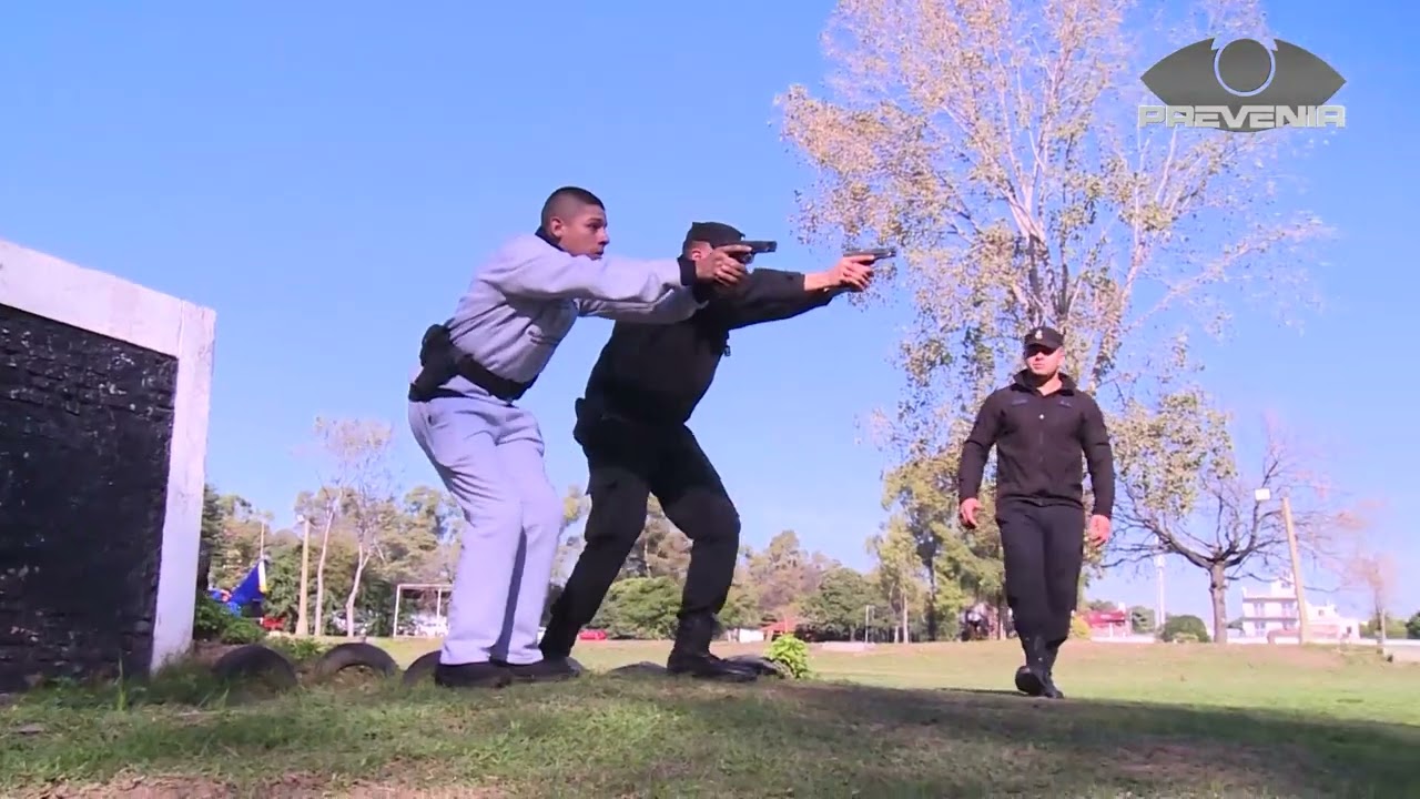 PREVENIR | VISITA DE CADETES DE LA POLICÍA DE TUCUMÁN A NUESTRA ESCUELA
