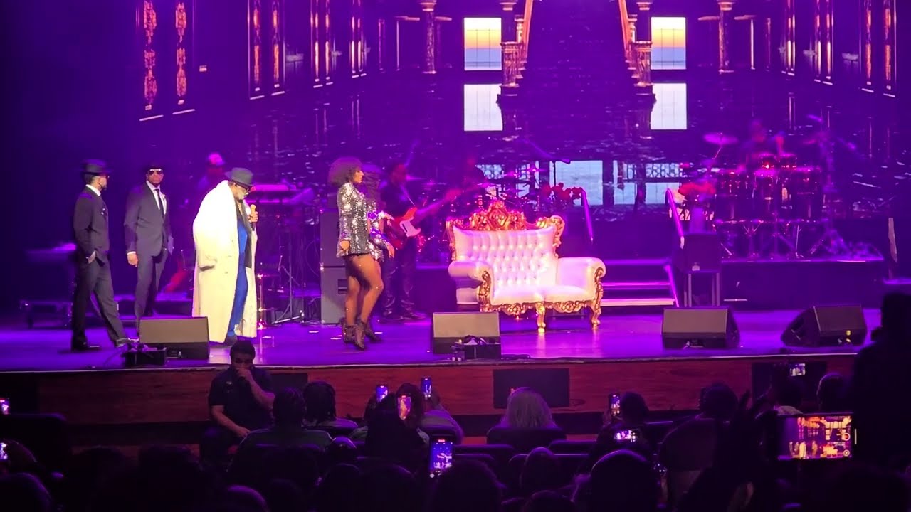 The Isley Brothers Live - 