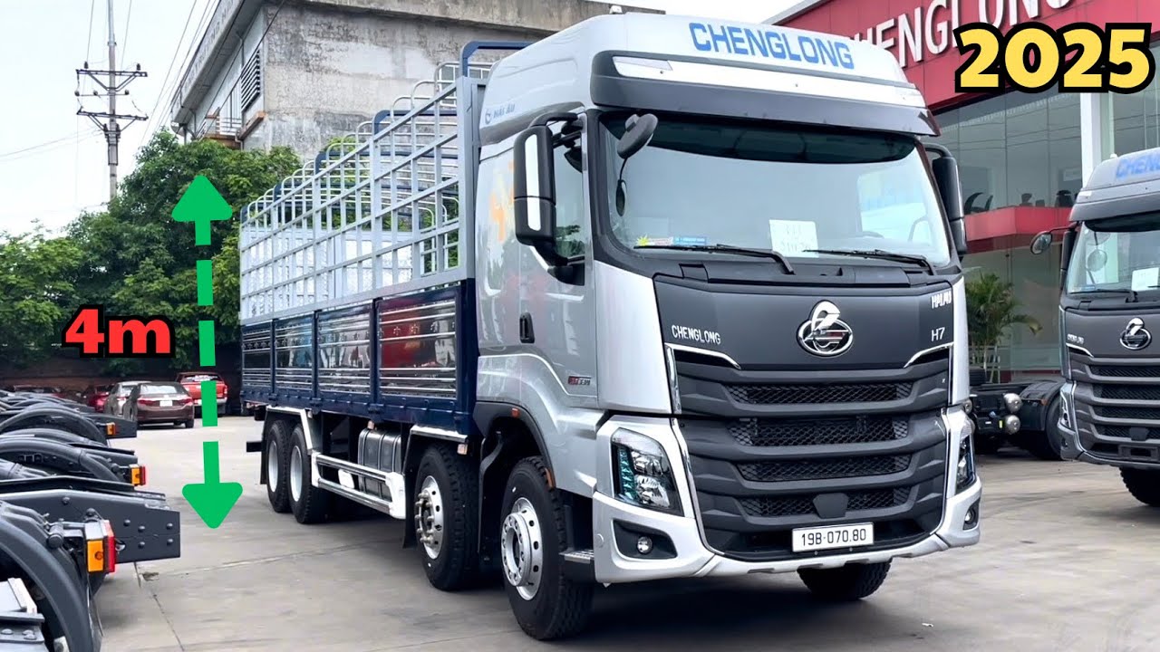 Tải thùng 4 chân Chenglong H7 330HP 2025 thùng cao 2.52m