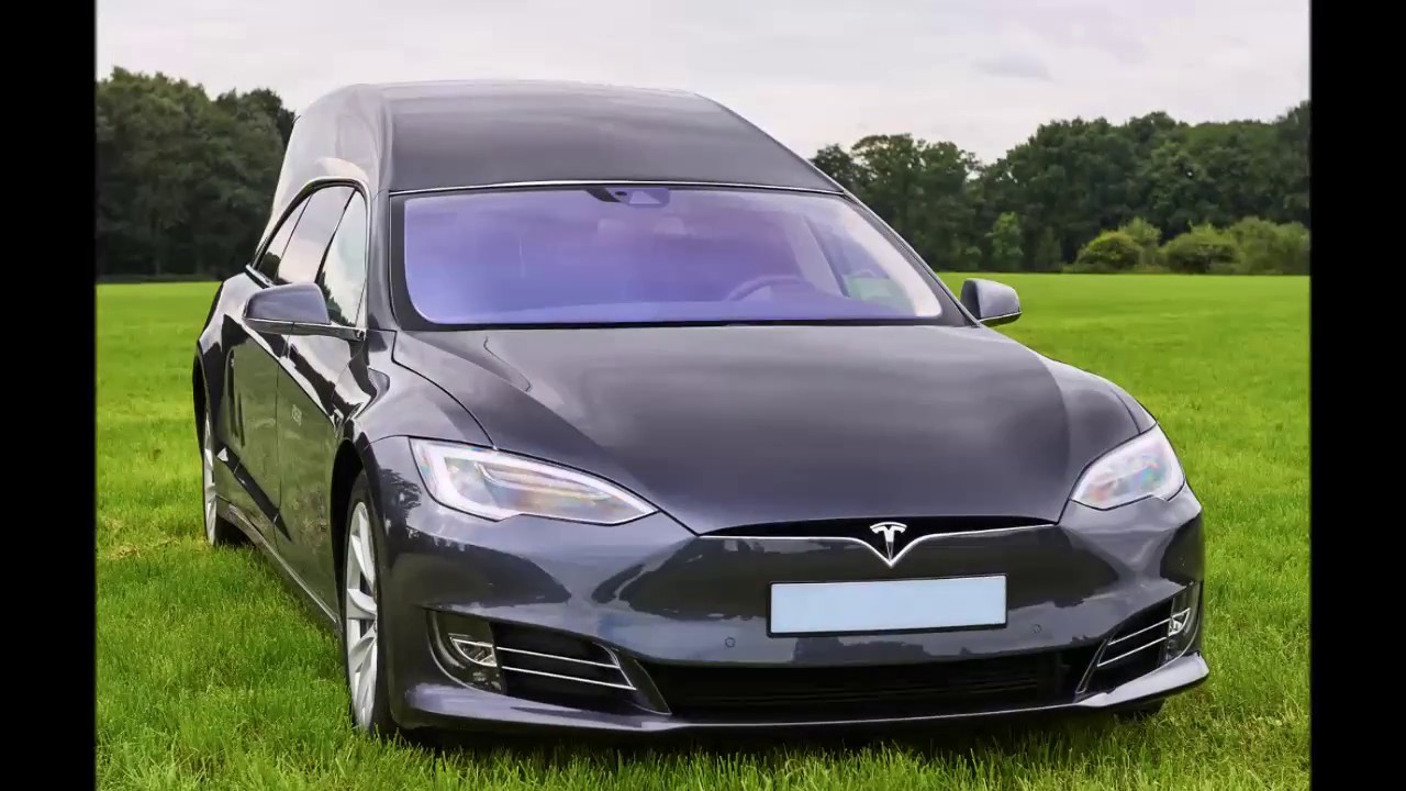 De kracht van stilte: Tesla Huiskamp Vijfdeurs Staatsie Rouwauto