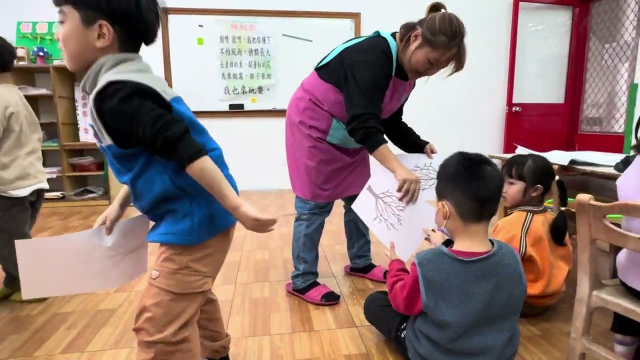114學年度沈浸式客語  苗栗多倫多幼兒園  月份：1月 班級：高飛B班  活動名稱：種樹歌  片長：11分03秒