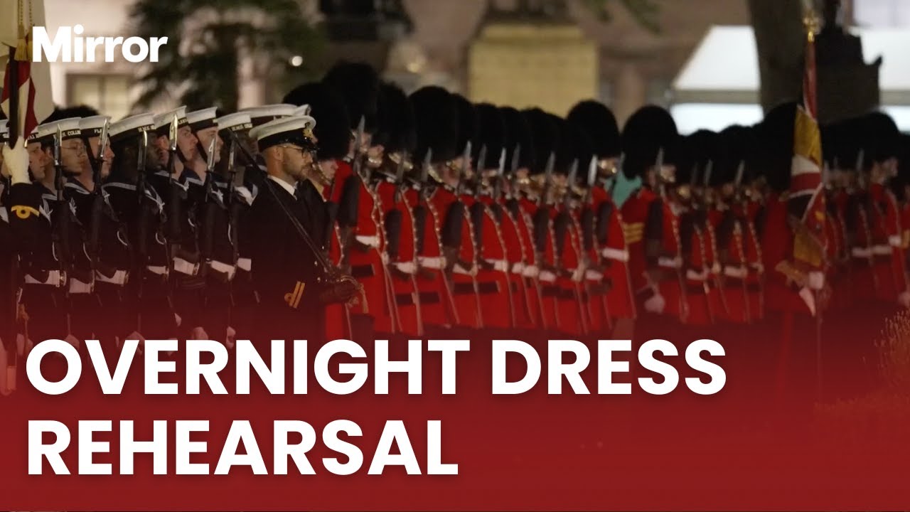 Soldiers hold overnight dress rehearsal of VE Day Parade