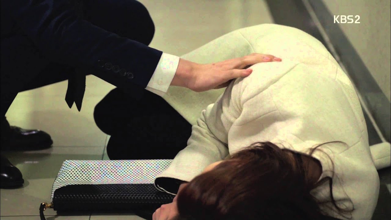 [HIT] 파랑새의 집-이준혁, 취한 엄현경 집에 데려다주다 '만취 로맨스?'.20150322