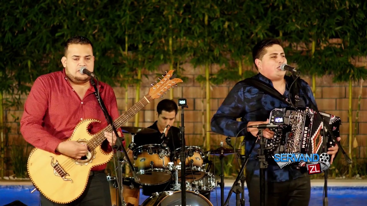 Los Desvelados - Juanillo (En Vivo 2017)