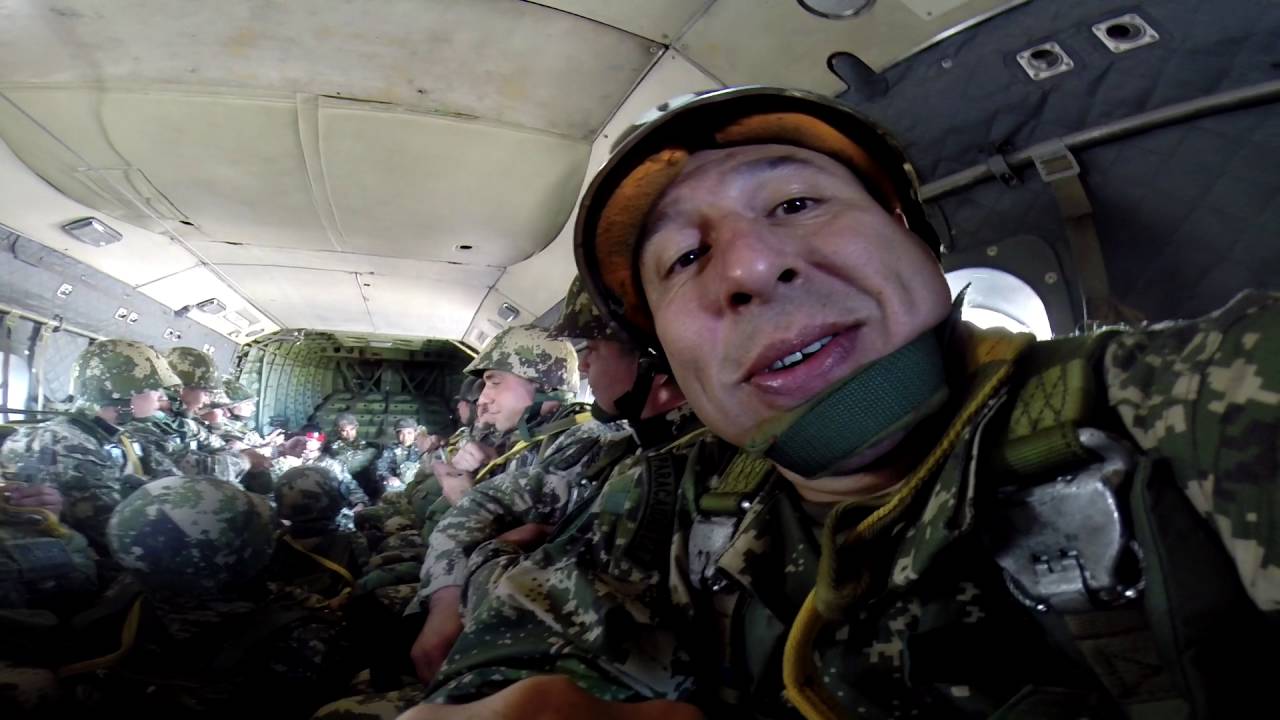 Salto Militar 50 años Brigada Aerotransportada, Fuerza Aerea Paraguaya