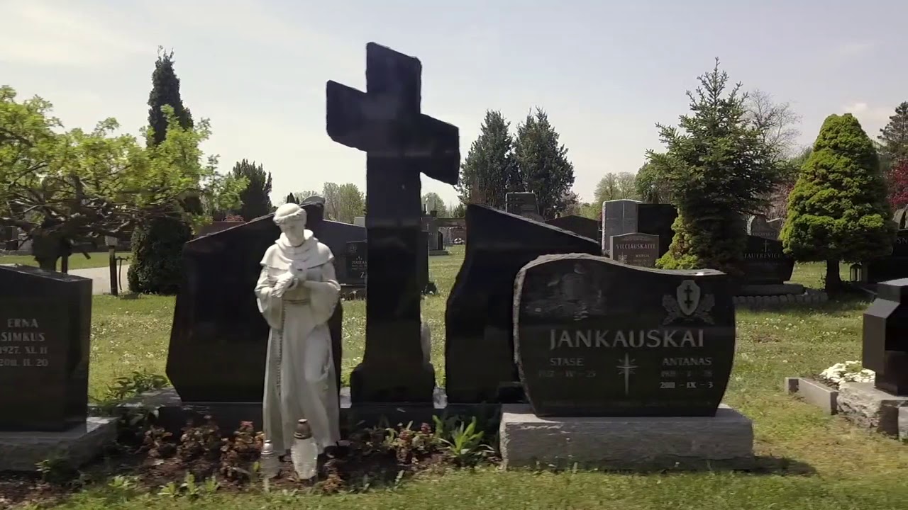 GYVENIMO SPARNAIS / 2020-V-31 Švento Jono lietuvių kapinės, Mississauga