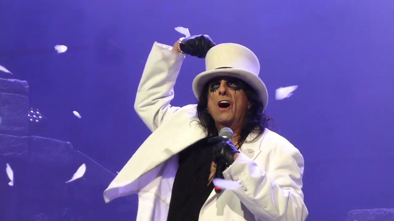 Alice Cooper's 74th Birthday / School's Out
