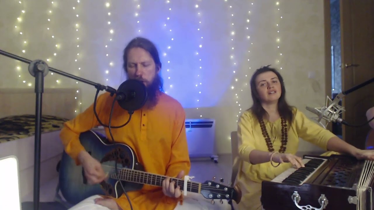 Kiirtan BABA NAM KEVALAM | Purushottama, Arpita, Nilakantha