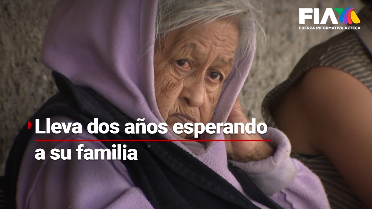 ¿LA ABANDONARON? | Viejita vive en la Central de Autobuses; espera que sus hijos la busquen