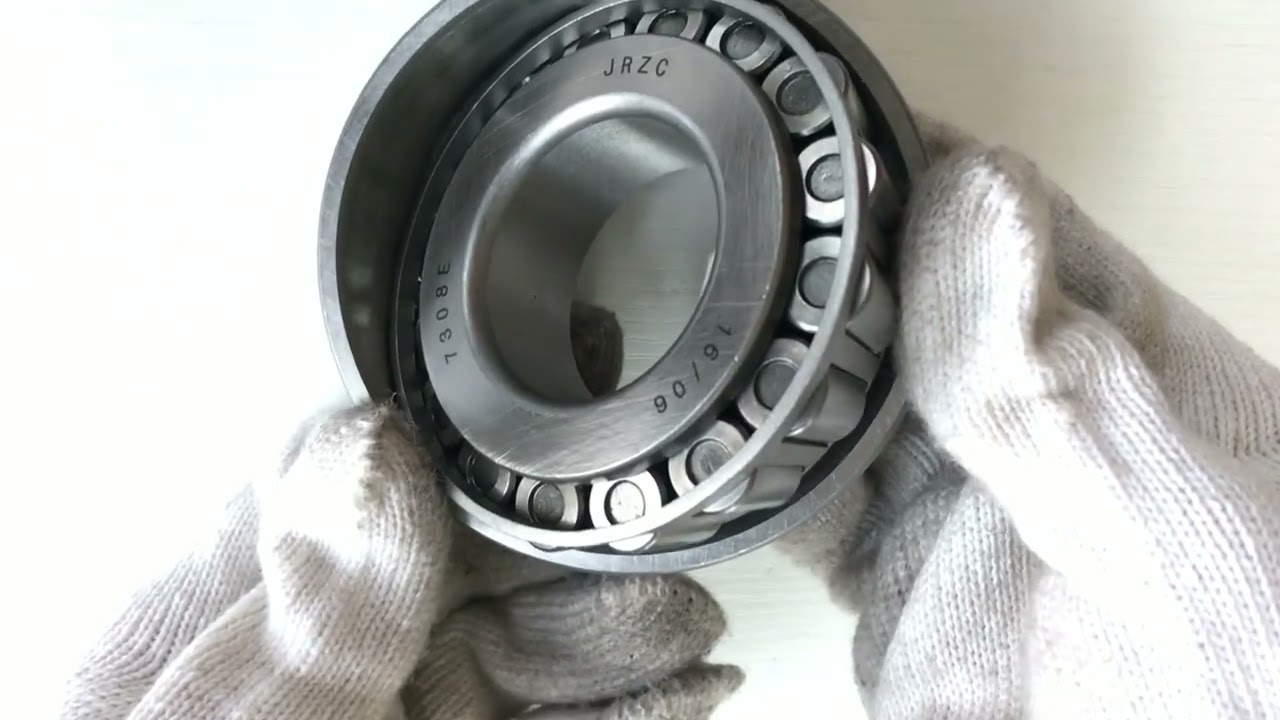 tapered roller bearing detail