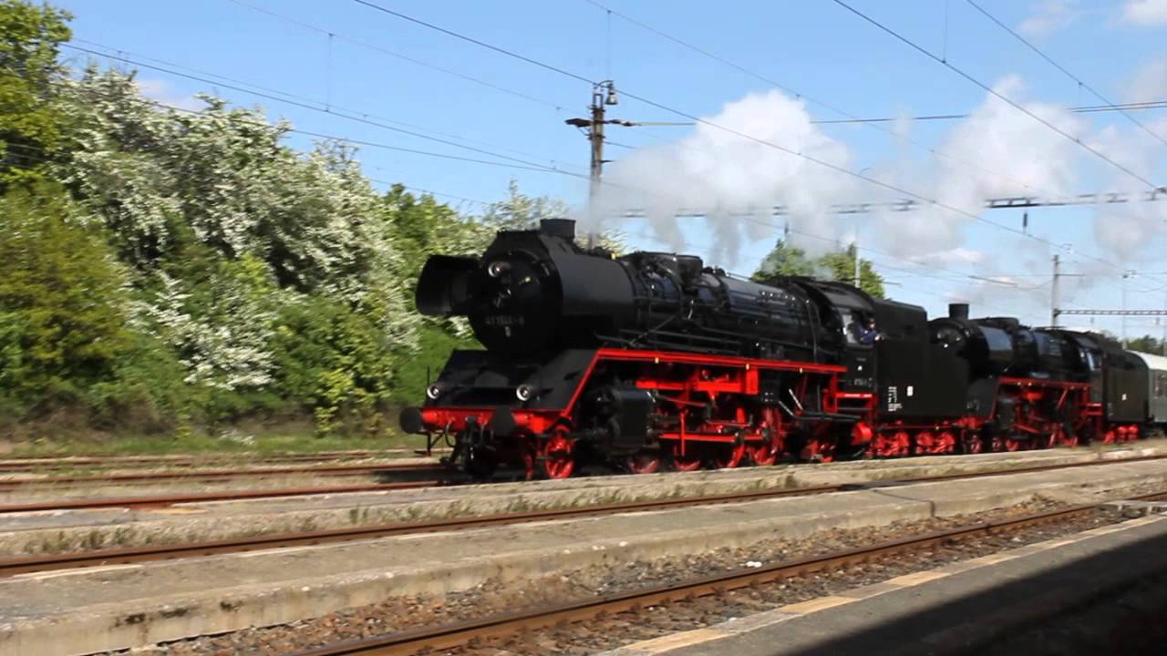 Einfahrt 41 1144 und 03 1010 in Franzenbad (Františkovy Lázně)