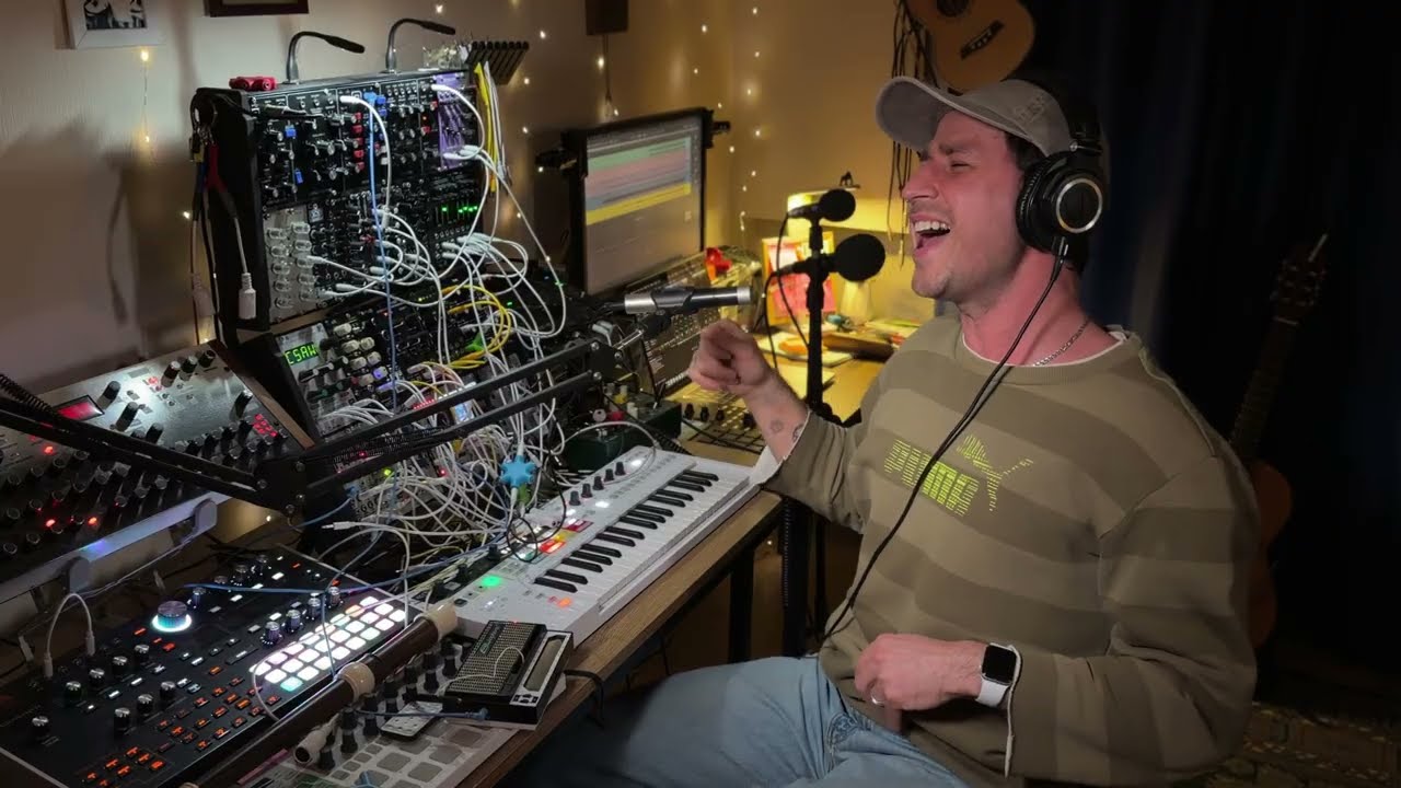Night synth jam &mdash; 15 minute live improvisation