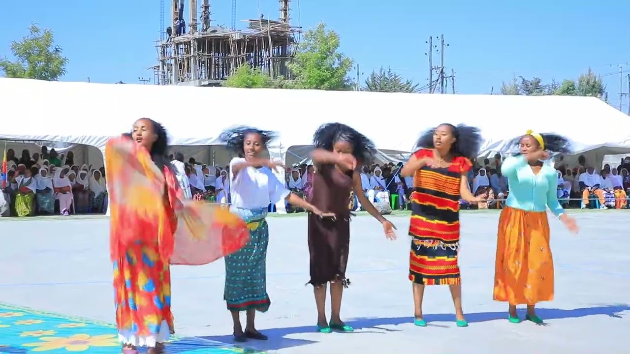 20ኛው የብሄር ብሄረሰቦችቀን በዓል በደብረ ብርሃን ከተማ ልቼ የባህል ቡድን
