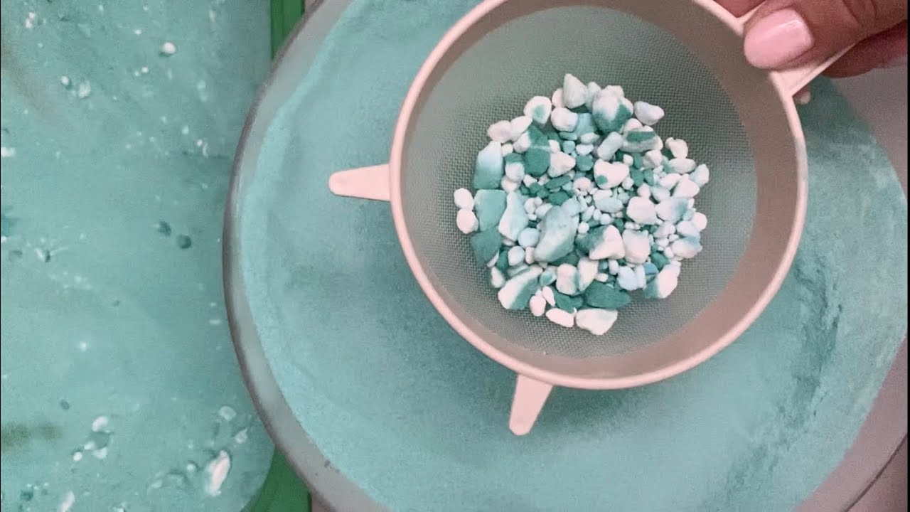 ASMR sifting green💚+white🤍baking soda, pebble crush