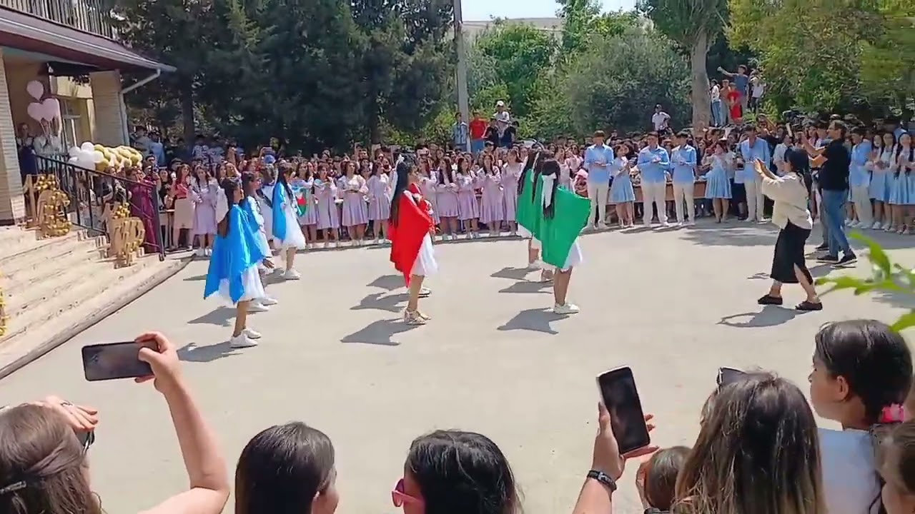 1 saylı Qobu məktəbi 11a Son zəng Rəgs qurluşu Türkan Müəlliməyə aiddir 🌹