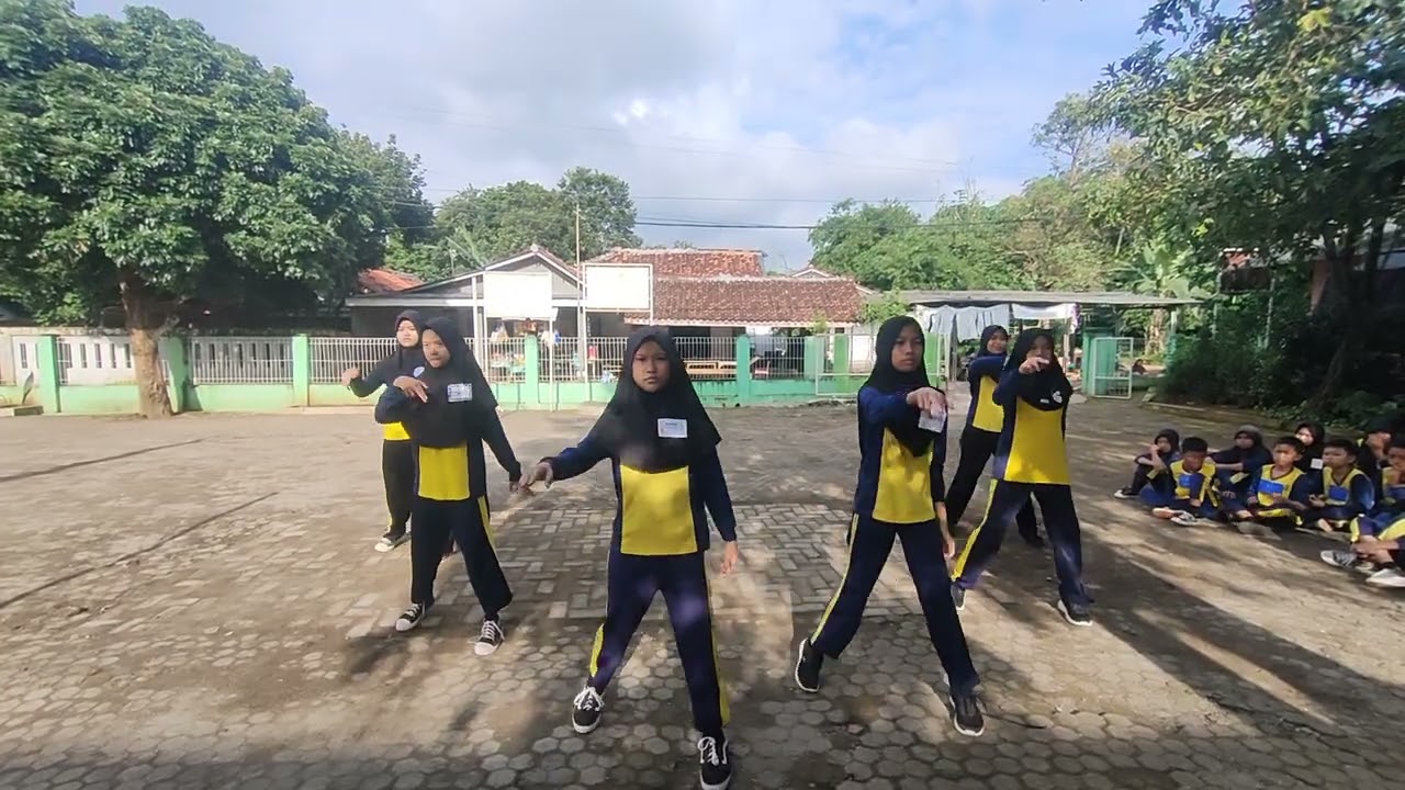 UJIAN PRAKTEK SENAM KELAS 6 SDN TAMAN RAHAYU 02 , SENAM IGDITAF SEDIA AKU SEBELUM HUJAN !!!
