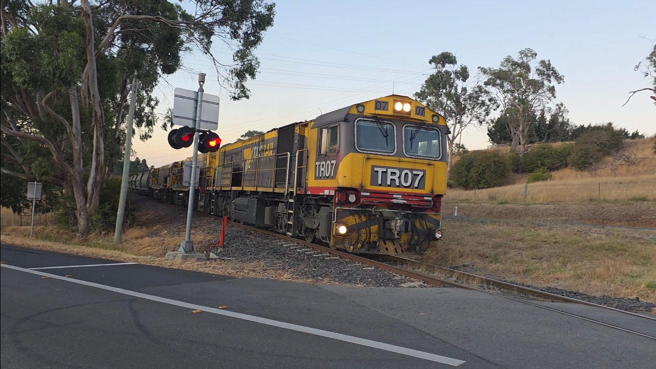 TasRail TR07 TR12 TR15 #33 train crossing Opossum Road