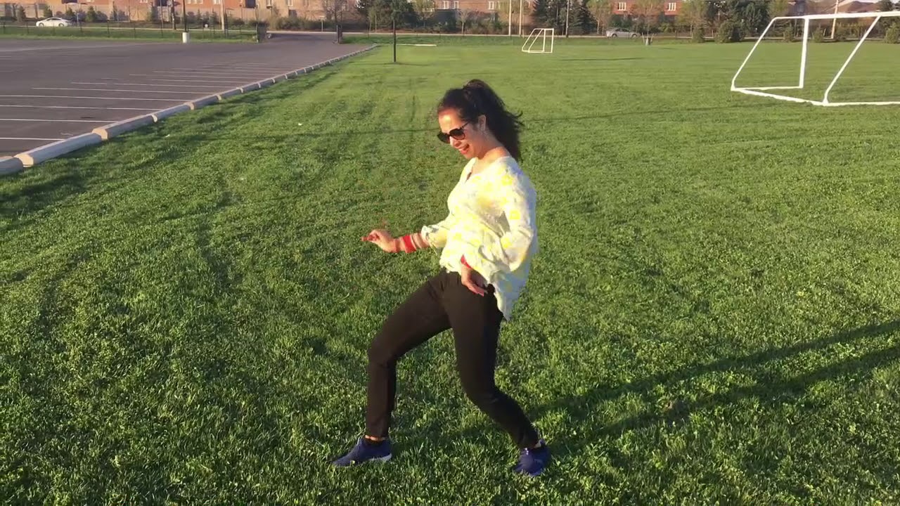 Rashke Qamar Dance Performance