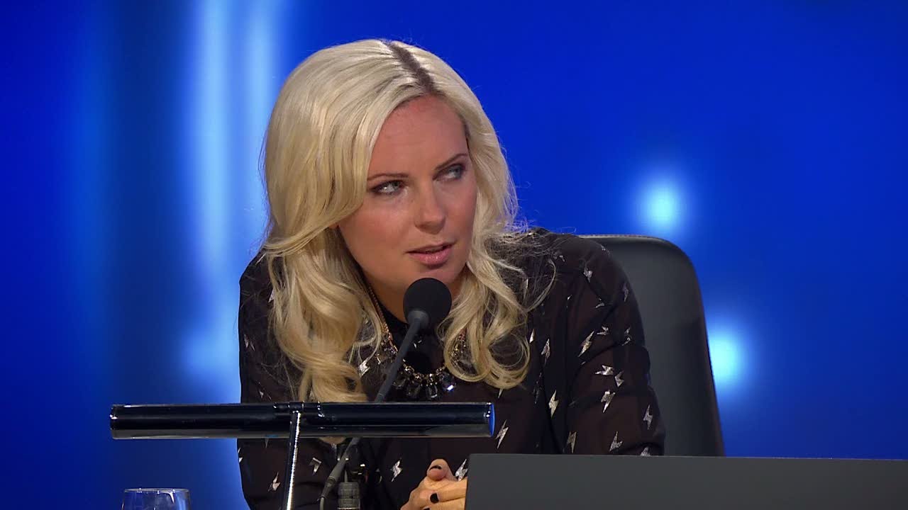 Johanna Wagrell är en brittisk kommentator - Parlamentet (TV4)