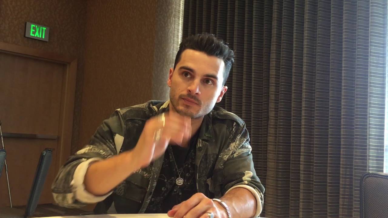 SDCC16 - Vampire Diaries - Michael Malarkey Interviews