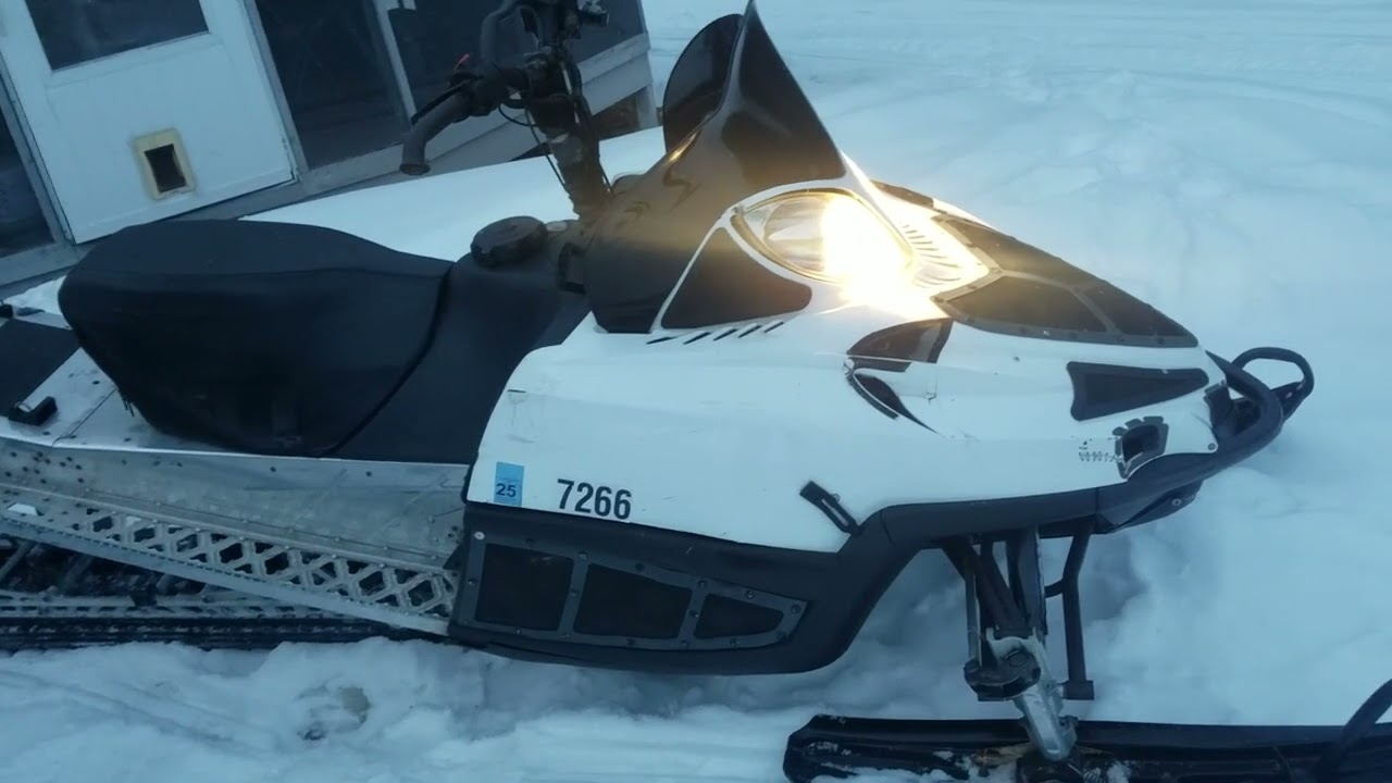 2009 Arctic Cat M1000 EFI Run Up and Look Over