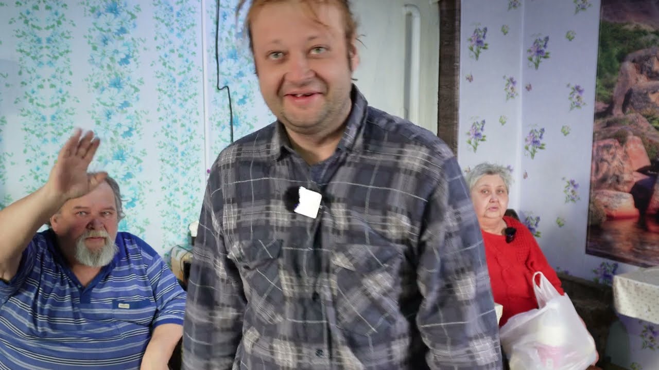 Получил пенсию заехал в продуктовый магазин показываю какие продукты я купил