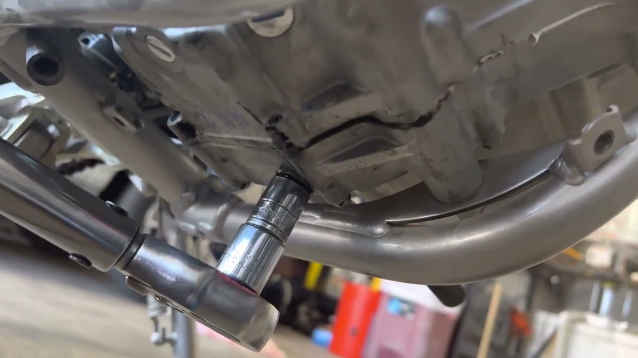How to oil change a  MOTORCYCLE  KLX 230 2022. STEP BY STEP.