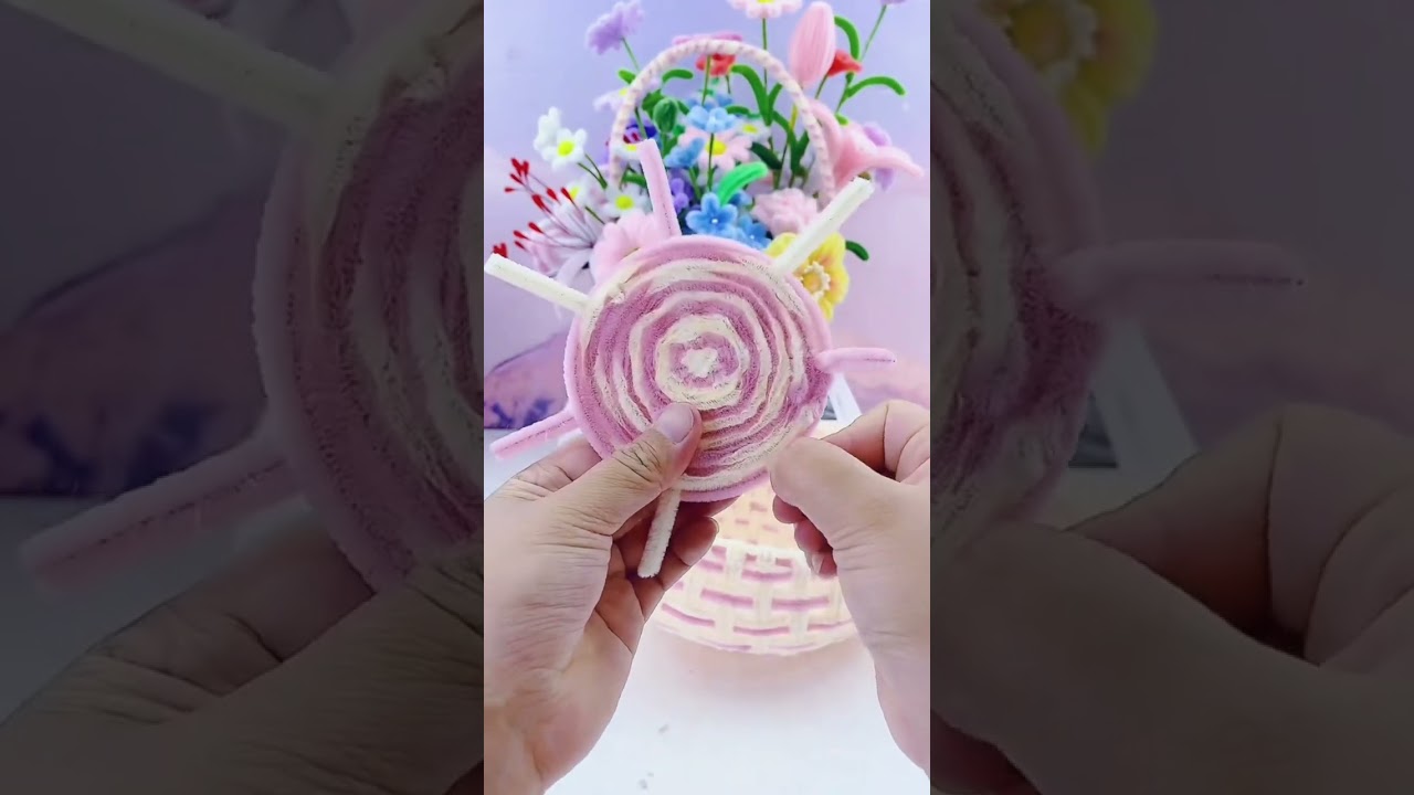DIY pipe cleaner flowers basket tutorial #handmade #diy #gift #diyflower #diycrafts #flowercraft