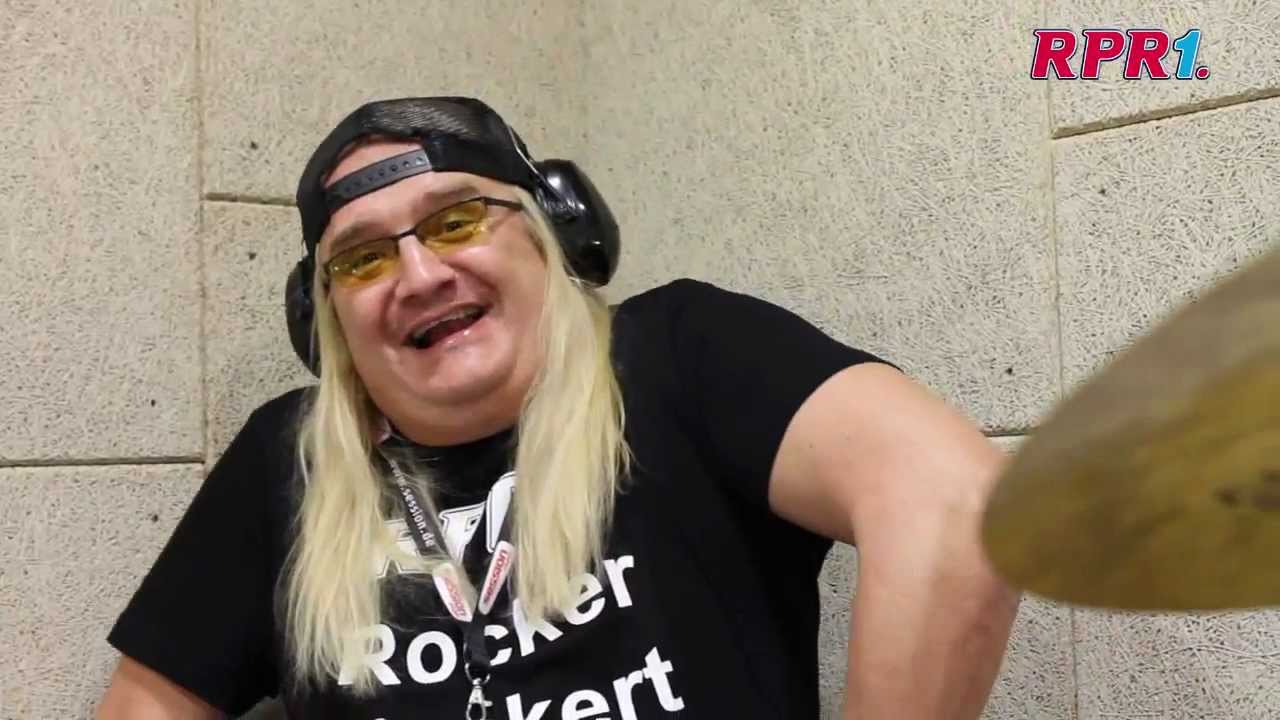 Der RPR1.Rocker arbeitet im Musikladen