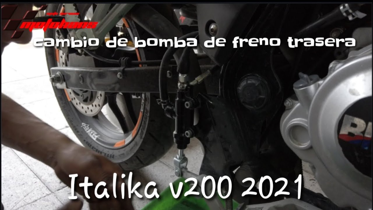 Cómo cambiar la bomba trasera de freno de una  Italika v200