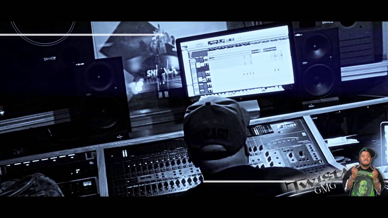 TWISTA - SWAGGA LIKE A DOPE BOY - IN STUDIO PERFORMANCE