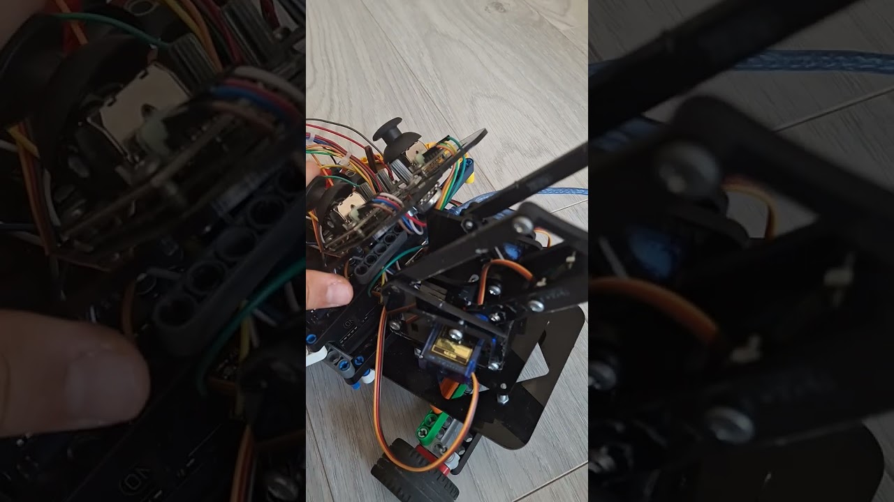 Mein DIY-Roboter mit Greifarm (Version 2) – gebaut mit LEGO, Arduino und Code!