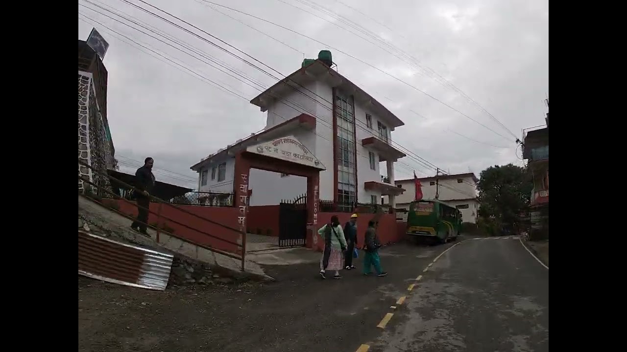 Sarangkot bata lekside to chargau
