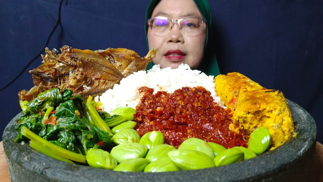 Sederhana!! Pepes teri tahu ikan asin sambel terasi lalapan pete mentah oseng sawi