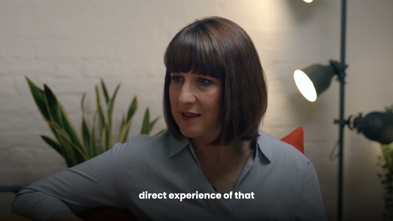 Shadow Chancellor Rachel Reeves sits down with @MoneyMum #costoflivinginuk