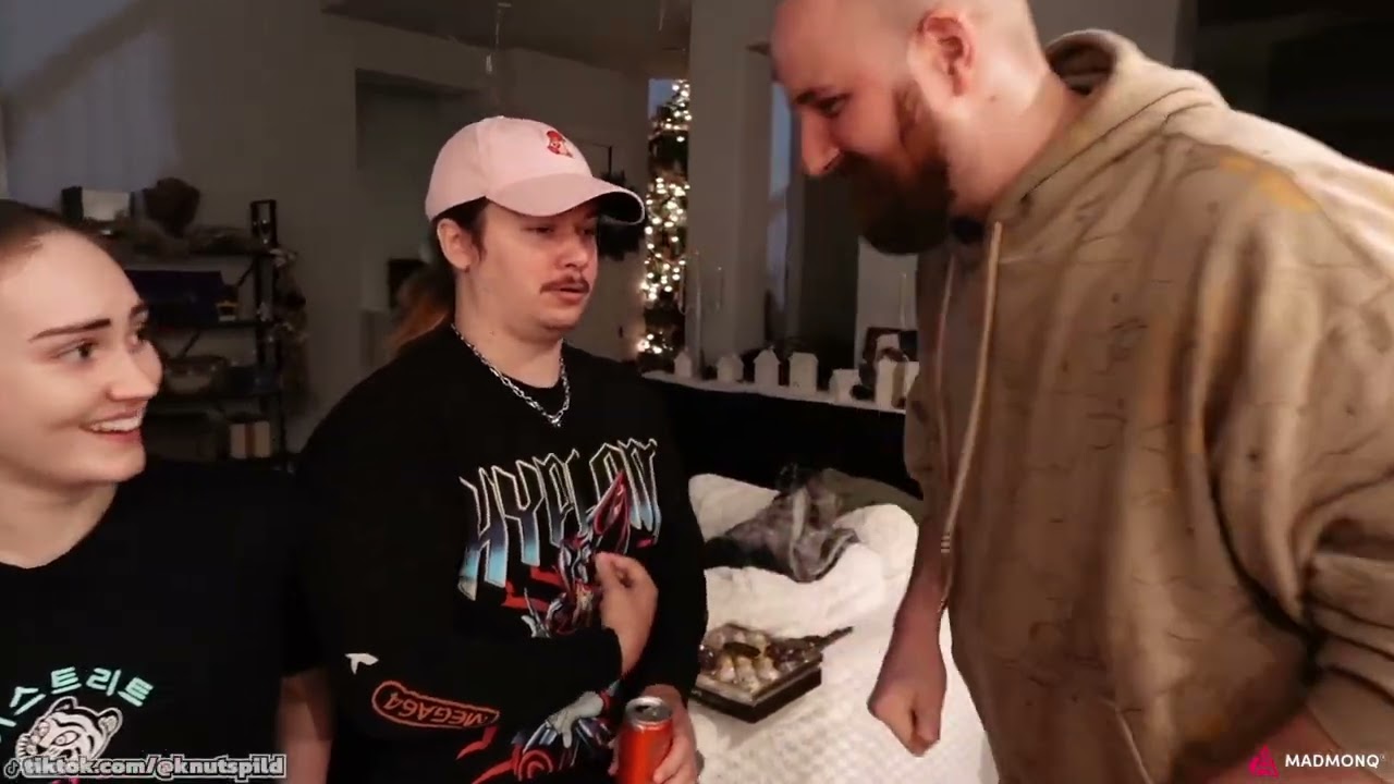 12/31/2023 Knut & EsfandTV | NEW YEARS DINNER AND ANNUAL NEW YEARS FIREWORKS STREAM