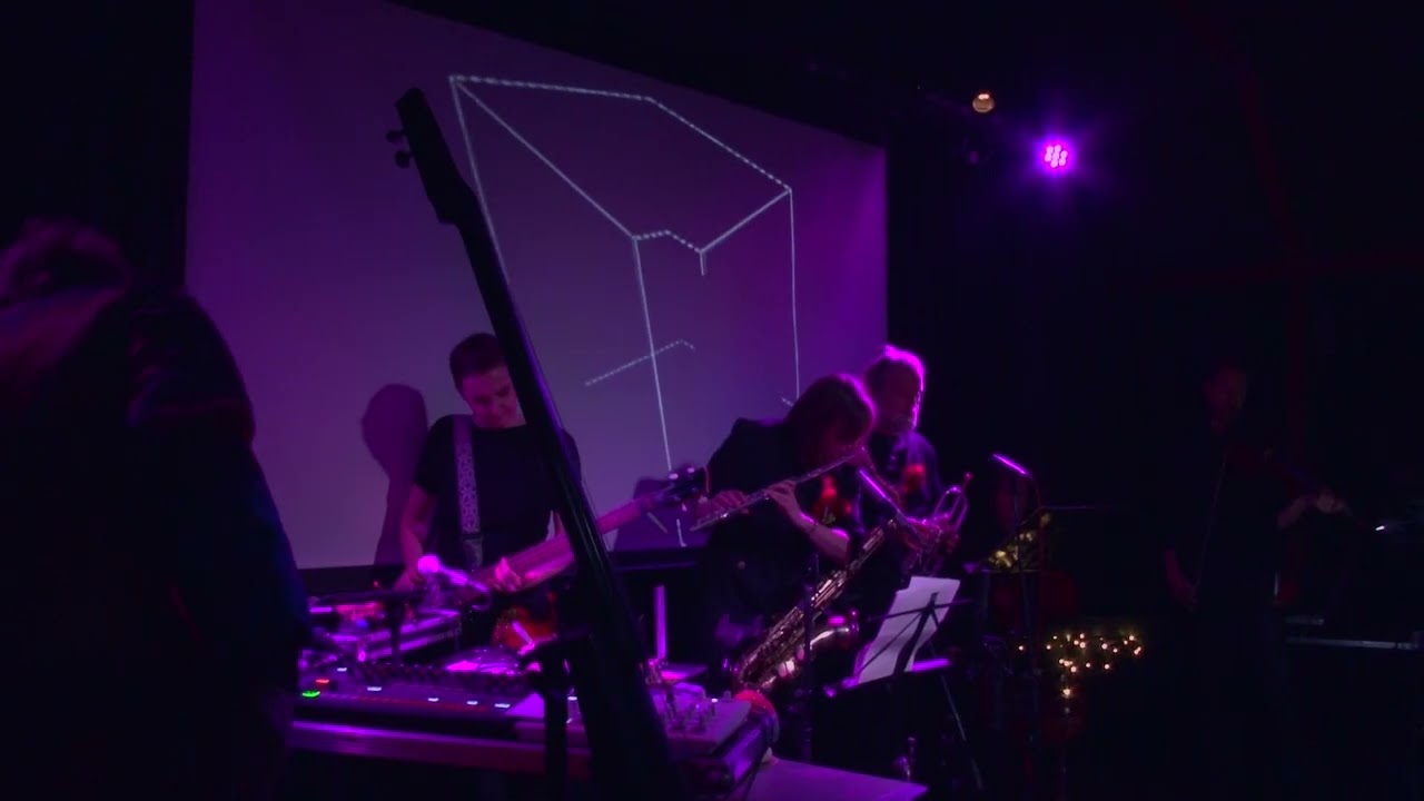 SICKER MAN & Spökenkieker Ensemble - Lost in the Plot (live)