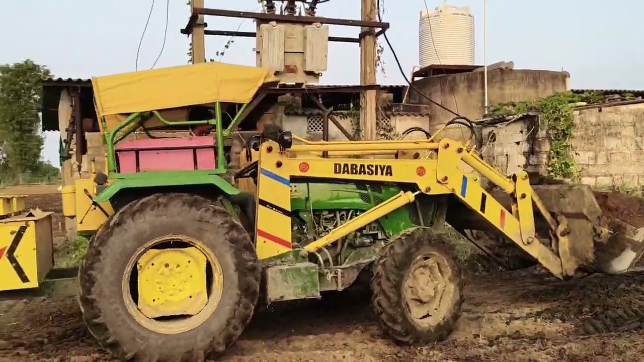 John deere tractor 5310 4w Loader 💪 Loading manure spreading machine 