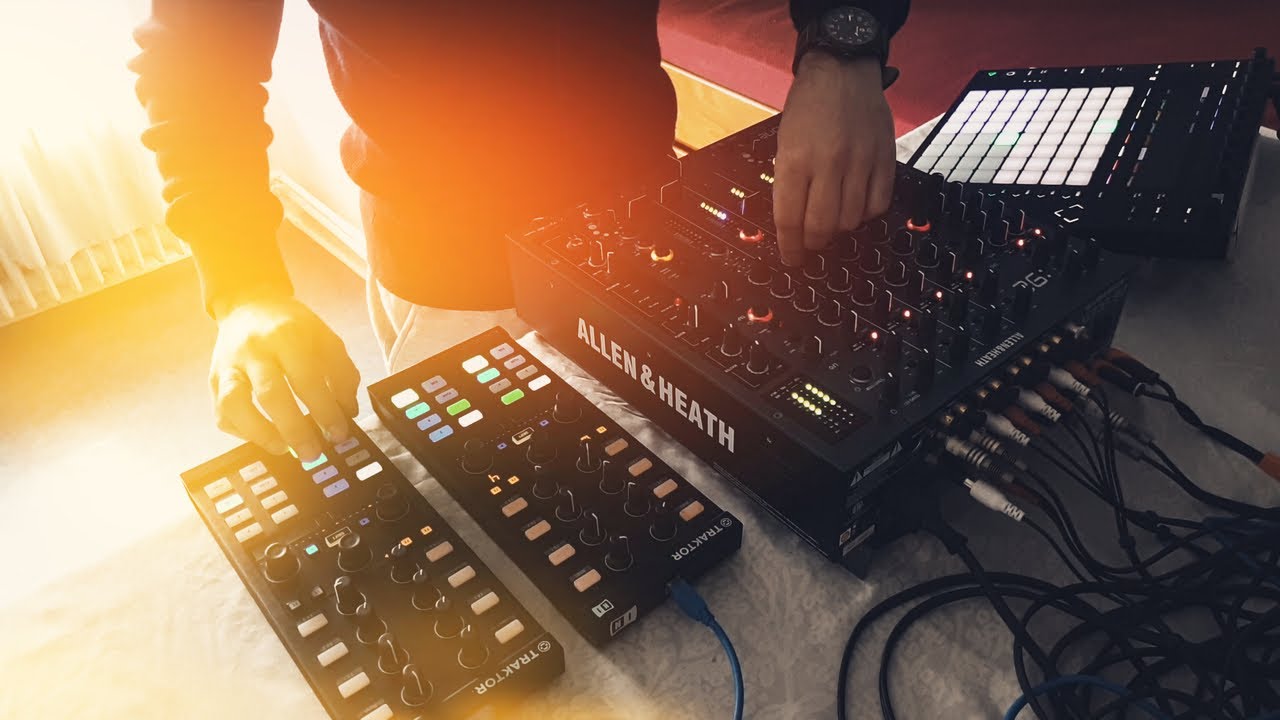 Xone 92 + Push 2 + Techno/Tech House #2