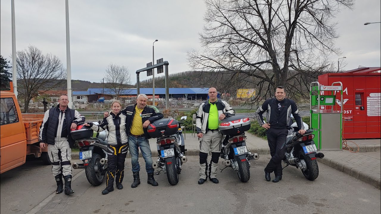 Egyszerű Motorosok, '25.04.13. egy vasárnapi motorozás a Felvidéken, ebéd Imrikfalván... stb.