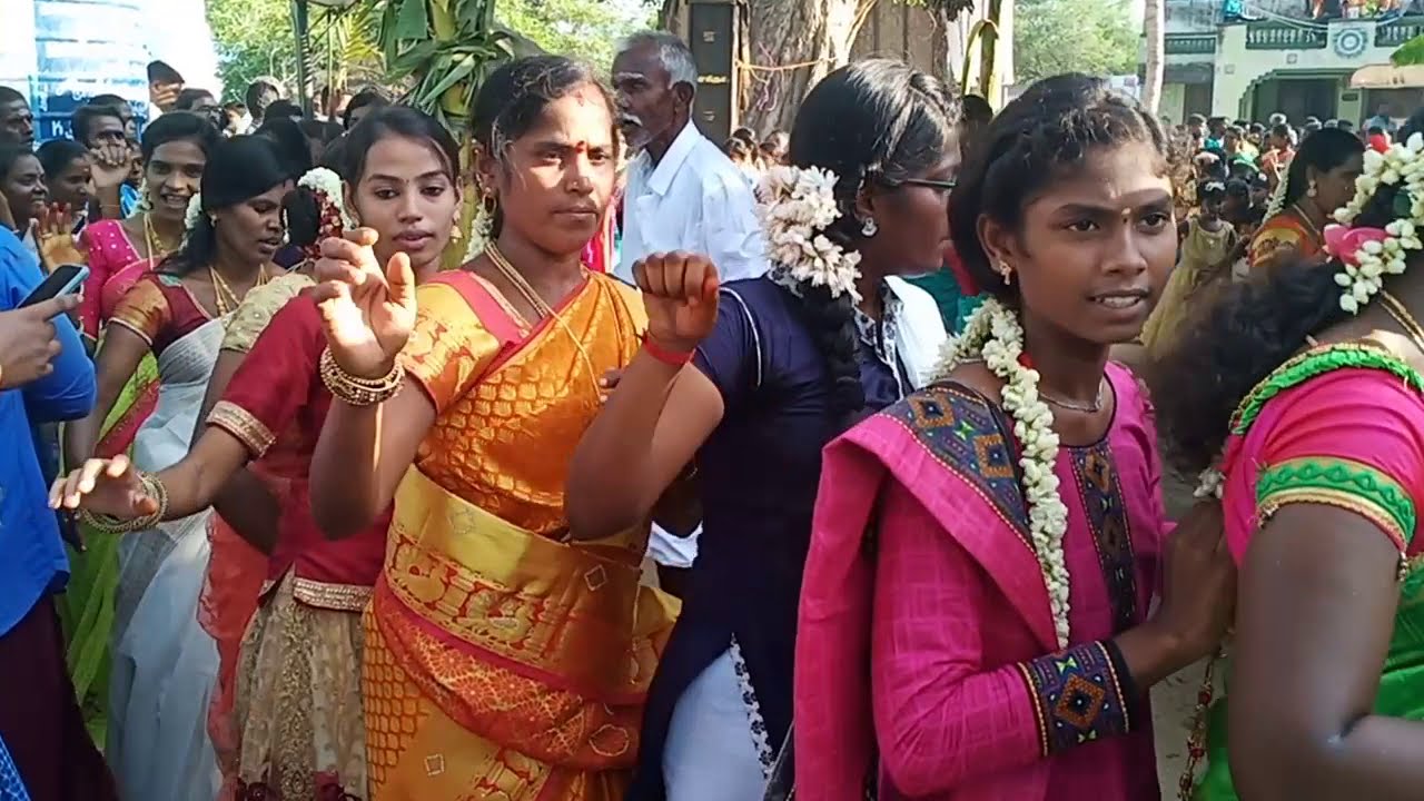 alampacheri Mulaipari kummi attam October 13, 2019