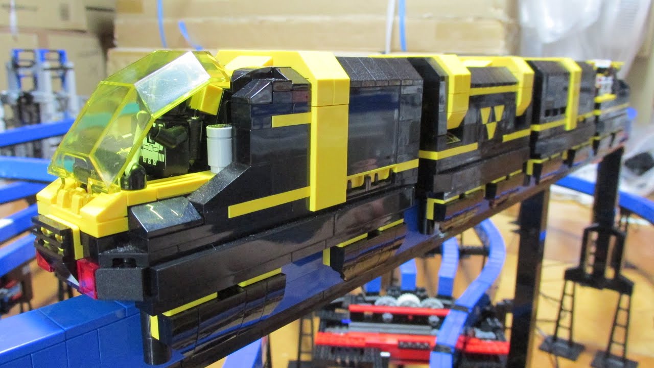 Lego mini-Blacktron Monorail