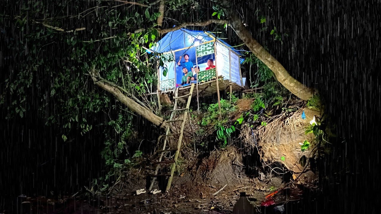 промокнув под проливным дождем посреди ночи, ночуя в коттедже на краю высокой скалы