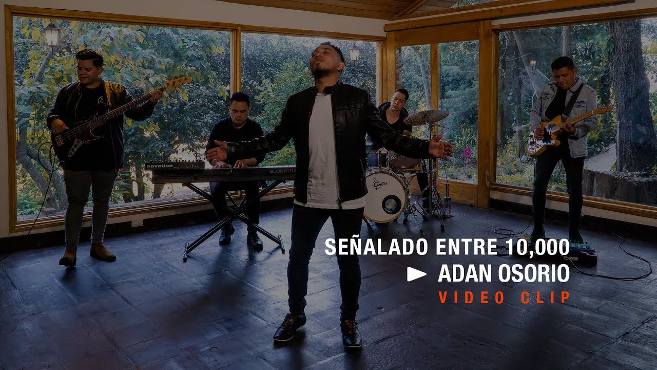 Señalado Entre Diez Mil (Vídeo Oficial) - Adan Osorio