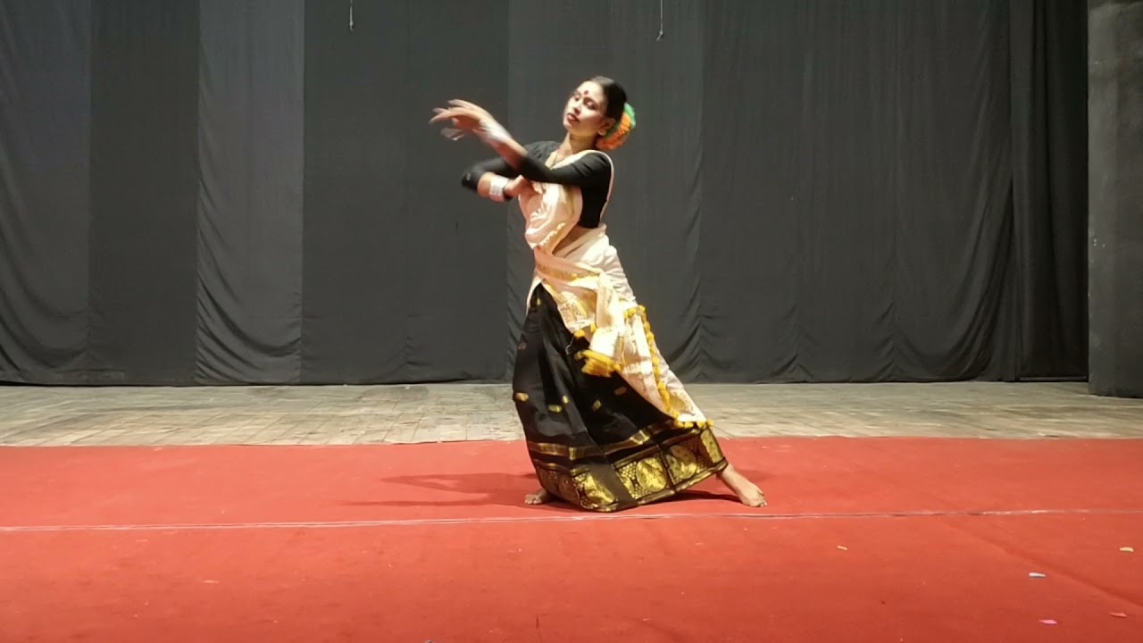 mukti || dance video || zubeen garg || sima devi #dance #zubeengargsong